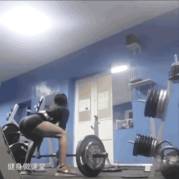 乌克兰美女来了,估计你是征服不了她