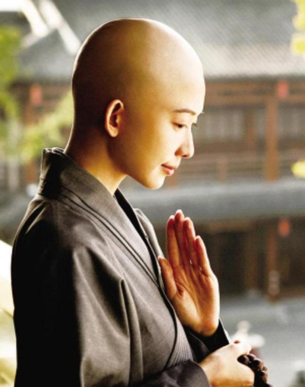 出家人口欲_李娜出家图片(2)