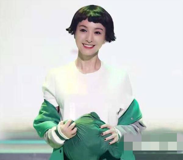 吴昕最新发型撞脸奥黛丽赫本,简直美哭了!