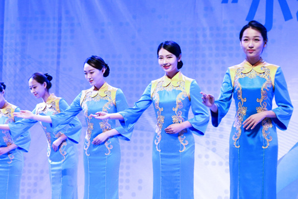 乌镇时间开启!1072名小梧桐出征世界互联网