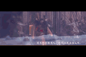 微博上他还时不时写几句有意境的话,配上有点深沉的照片,有那么点文艺