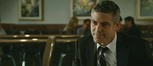 凝视的眼神,十指紧扣的双手,虐得单身狗不行不行的