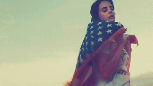 在美国,各个州是可以制定自己的法律的, 有一些州的法律条规相当奇葩