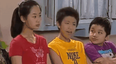 章子怡与继女小苹果