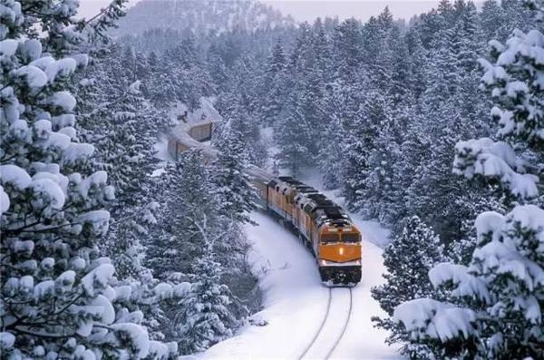 赞那度已经开始推出滑雪之旅,包括今年元旦的长白山雪国列车之旅,2017