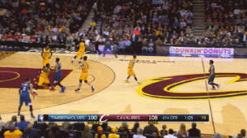 背打詹皇转身后仰跳投,维金斯小小年纪已有科比的影子了.