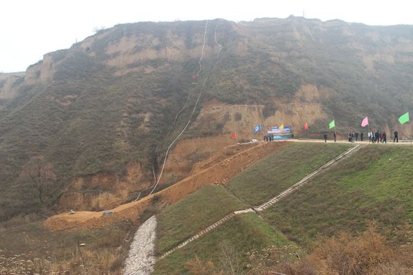 蒲城县高阳镇:提升深沟水 灌溉塬上田