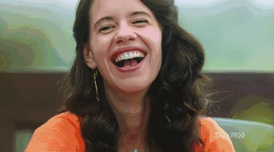 她的约会对象—— 是她自己.