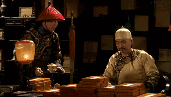 企业金主 一,商业代言 林丹手头三个最重要的代言 尤尼克斯 oakley