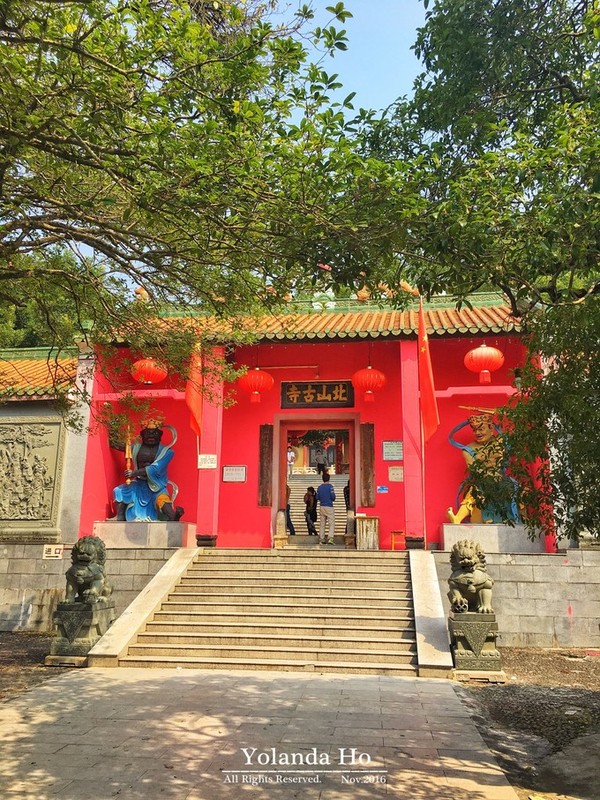 因为我的习惯,在寺庙里面没有过多的拍照,在这里放个北山古寺的简介