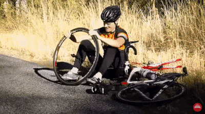 其研发初衷很简单—— 长途骑行或玩山地自行车时,普通轮胎经不起