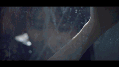 忧郁暖男港味调酒师——hunter▲ 这里汇聚着最全的姿势 ▲当然