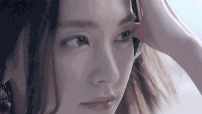 她为金城武,李冰冰,桂纶镁等一线明星设计造型,现在这位台湾顶级造型