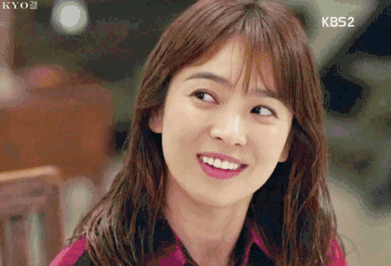 欧美明星人种优势摆在那,大长腿加上立体的五官穿什么都好看;中国明星