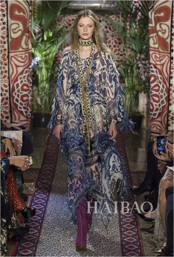 fashion gallery|传统也可以如此时尚,蜡染的艺术