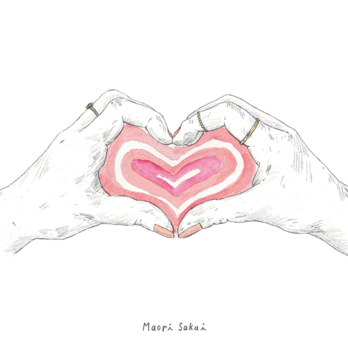 有次和闺蜜在电影院内看见一对情侣在看电影,男的不停的向女孩讲