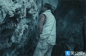 老鹰不想和你说话,并向你扔了一条蛇. 08▼