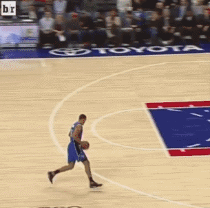 旋转,跳跃,我闭着眼