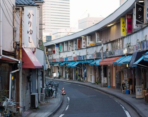 实拍日本街头 中国人看完之后都脸红了