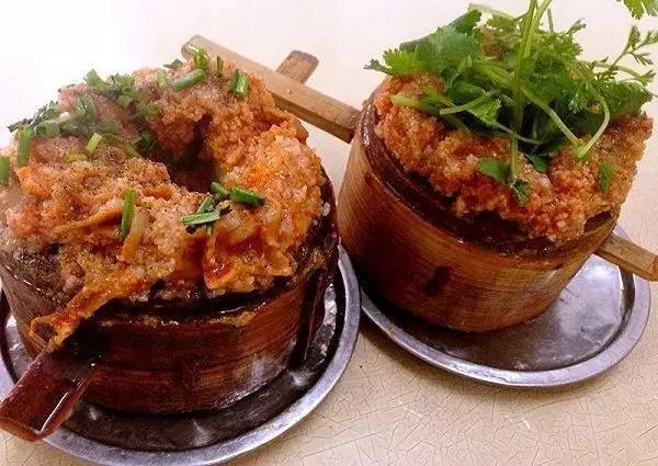 坐上高铁去万州# ,美女帅哥大集结,为你介绍沿途美景美食,讲述高铁