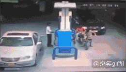 快来关注我们微信公众号吧 爆笑gif图(微信号:gifaaa),全平台动图首发