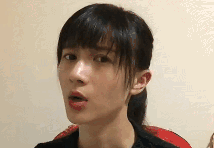 的确,papi酱视频辅以上线,她的吐槽装逼行为,倡导个体自由,崇尚真实的