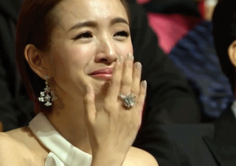 金马奖上林依晨哭了!背后的原因让大家一直点赞