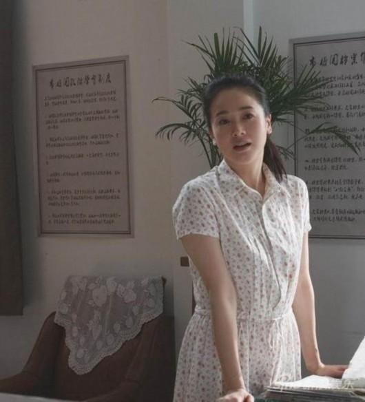 氧气美女左小青,为何尺度大开也难红?