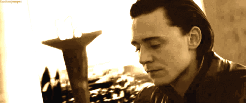 哎,吃人嘴软拿人手软,既然罐头早就买了,那就…… 吃吧.