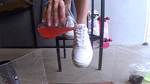 这是一款让妹子爱上你的喷雾神器.