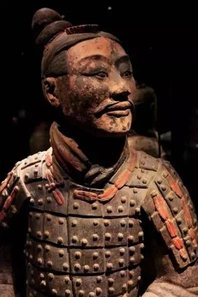 彩色兵马俑图片