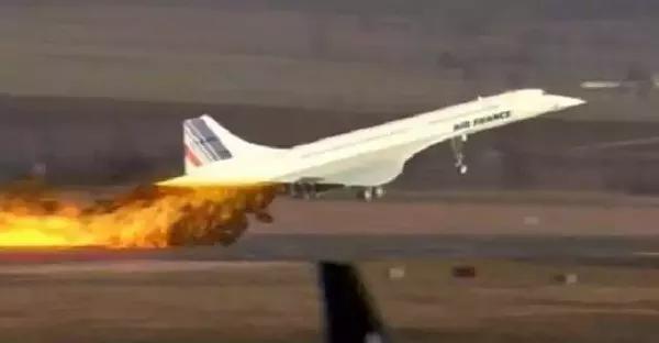 看完10大悲惨空难,才知道奖励机长300万真不多