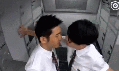 还摇头晃脑的是什么鬼啊?