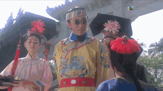 周星驰自己也扮演过一次皇帝,在《赌侠2之上海滩赌圣》中使用特异功能
