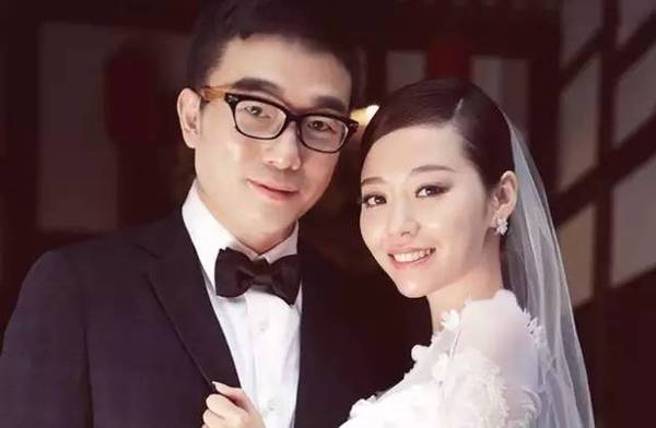 秦昊婚纱照_秦昊伊能静婚纱照(3)