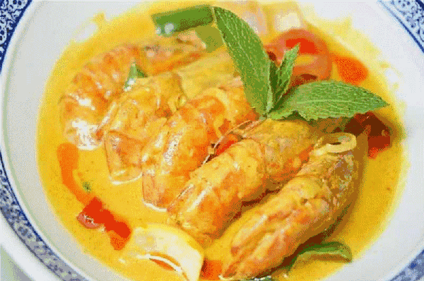 戴上耳环,5折吃最火爆东南亚菜,人均￥40扶墙走!-美食