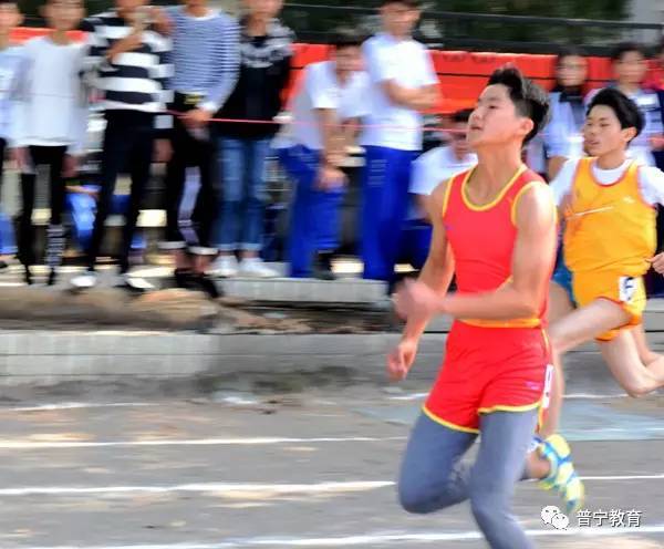 普宁侨中分获高中组团体前三名;二中实验学校,国贤学校,占陇华南学校