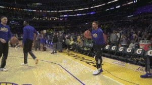 没话说,库里就是nba史上最全面的运动员!