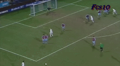 他是小罗的师傅,传递给小罗自由快乐的足球精神,只是小罗比奥科查更加