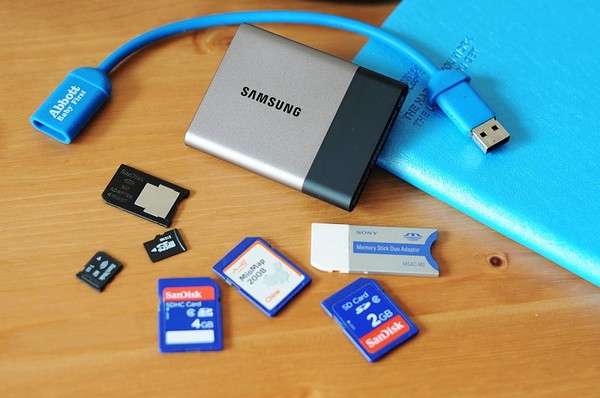 怎样刻录文件到光盘_将光盘文件复制到优盘_如何复制光盘到光盘