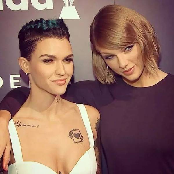 模特鲁比·洛斯(ruby rose)在今年也加入了霉霉闺蜜军团的阵容,她