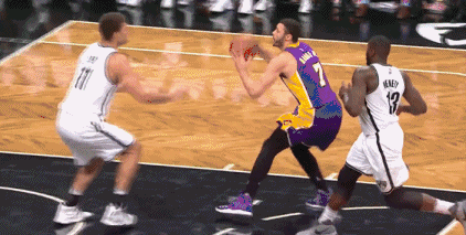 球起跳,对抗后还能抓住球扣进去 这臂展格里芬能羡慕死(小南斯身高206