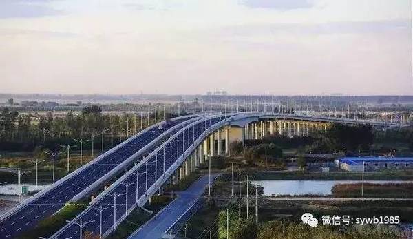总规模208.1公里。 包括2号线南延线、1号线东延线、4号线北延线、3号线一期、6号线一期、7号线一期、8号线一期及4号线南支线共8条线路。 3号线 起点铁西宝马,终点东塔机场,走行25号路、细河路、汪河路、砂阳路、文化路、文化东路。串联宝马、中德产业园、中法生态园、于洪新城、砂山地区、文化路地区、南塔、东塔等重点地区。 6号线 北起首府新城,南至苏家屯,走行鸭绿江街、小什字街、大南街、长白中路、迎春街。串联首府新城、方城地区、南塔地区、长白岛、曹仲、满融地区以及苏家屯。 7号线 起点开发大道站,终点大