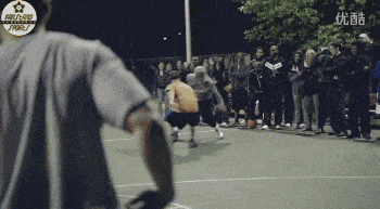 老头子打球都这么风骚犀利, 真是自愧不如