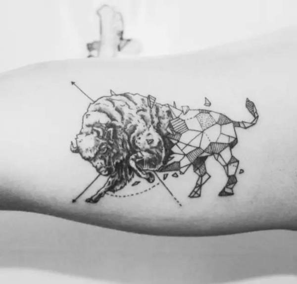 十二星座之—金牛座纹身