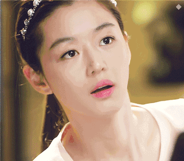 全智贤是有魔咒吧,合作的全是男神就算了,剧中同款竟然也全部卖断货