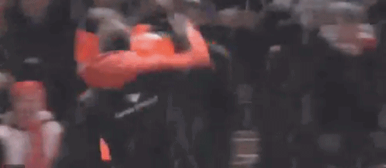 马内绝杀后,红军球迷都疯了