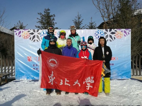 (左)李琳,关荣鑫老师,史钰琪,逯明智老师,逯馨,杨嬛老师,刘宇迪,杨贺