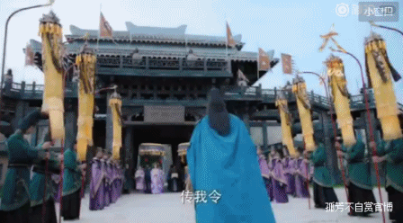 圣旨一下,本来身份尊贵的他瞬间成为了阶下囚,其实他的才气是可以和