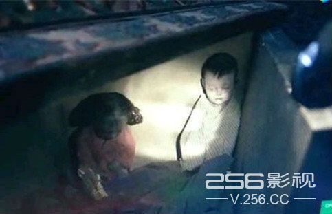 《鬼吹灯之精绝古城》电视剧全集资源 http://t.cn/riczosc